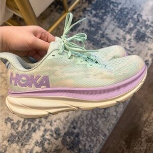 Women’s Hoka Clifton 9